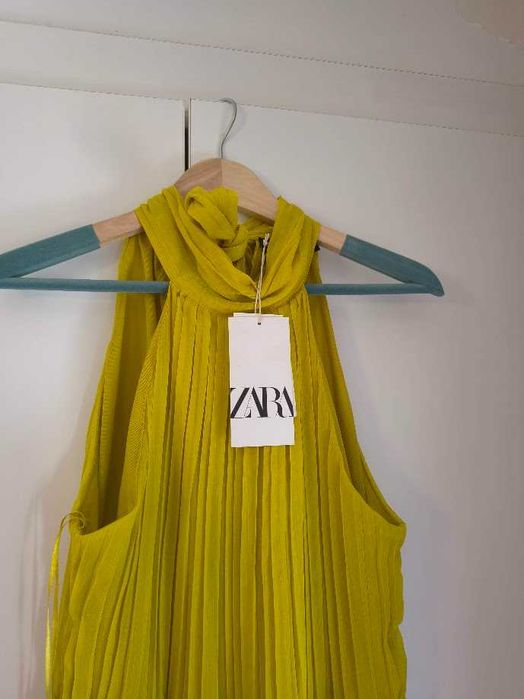 Плисирана рокля ZARA, чисто нова с етикет, размер S 36