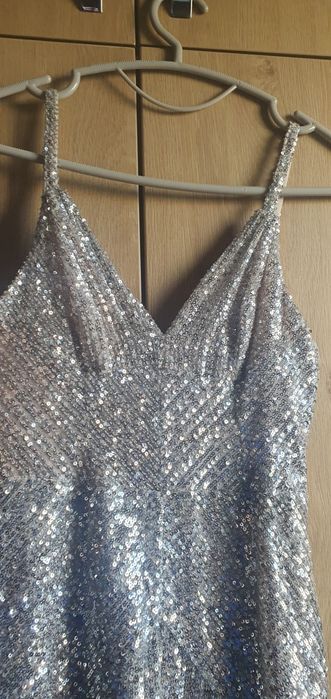 Официални рокли с пайети