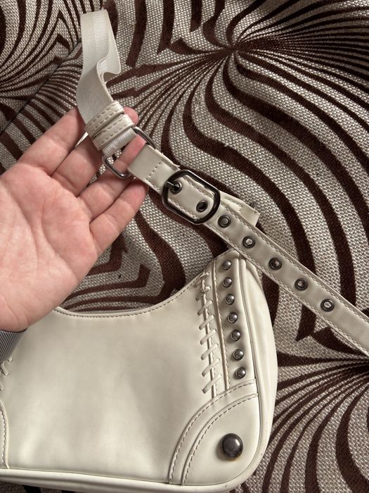 Сумка белая в стиле Баленсиаги