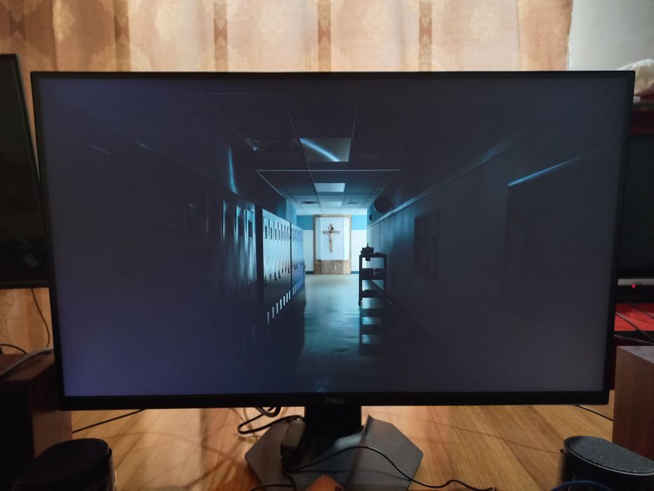 PS4 slim ideal o'yinlari bor yangi djoystik bor plombasi bor