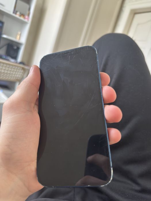 Продам iphone 12