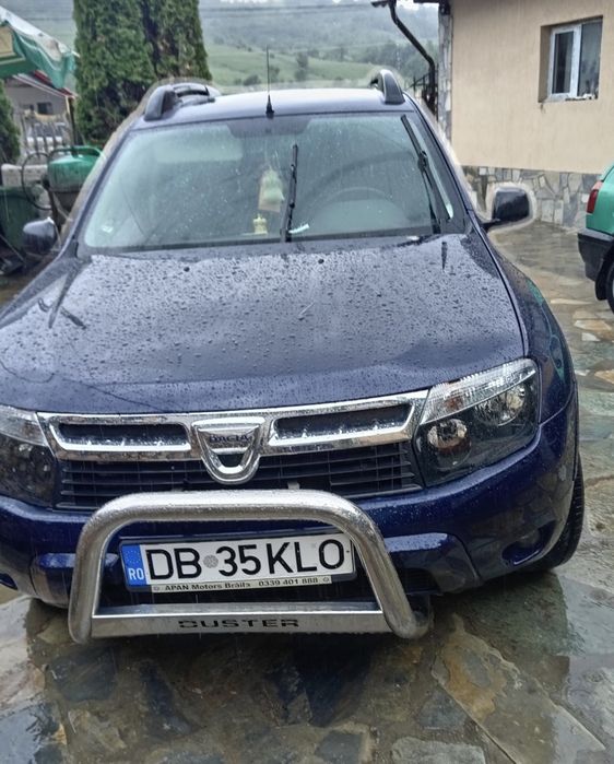 Vând Dacia Duster, an fabricație 2013, echipată cu renumitul motor 1.5 dCi (Diesel). Este mașina ideală pentru drumurile din România