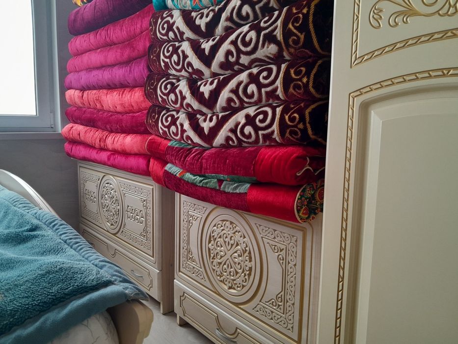 Спальный гарнитур сатылады. Срочно