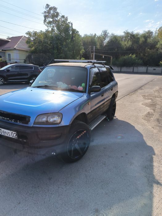 Тайота раф4 продам