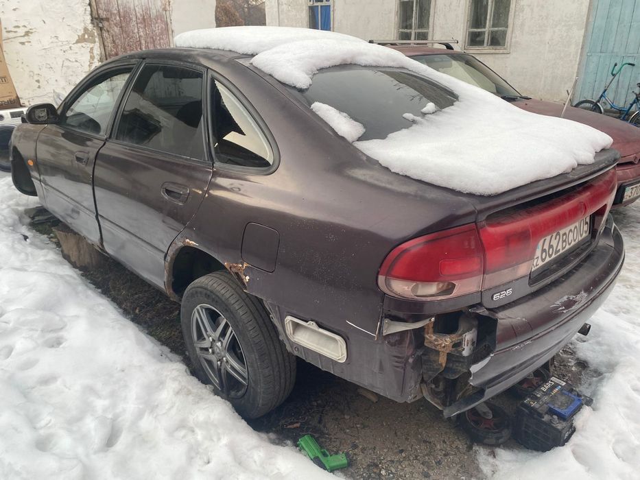 Срочно продам Мазда кронос в аварийном состоянии