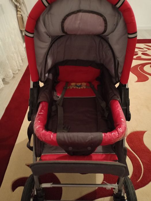 Продам новую коляску