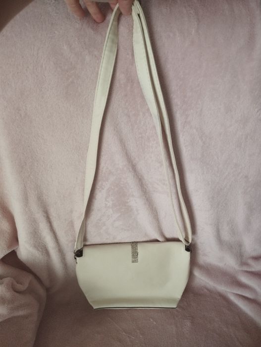 Бежова лятна чанта