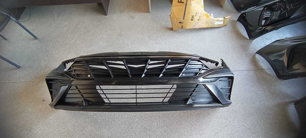Бампер перед Hyundai Elantra 23-25