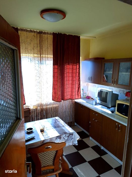 4 camere PITEȘTI , Decomandat , Amplasament DEOSEBIT, negociabil !