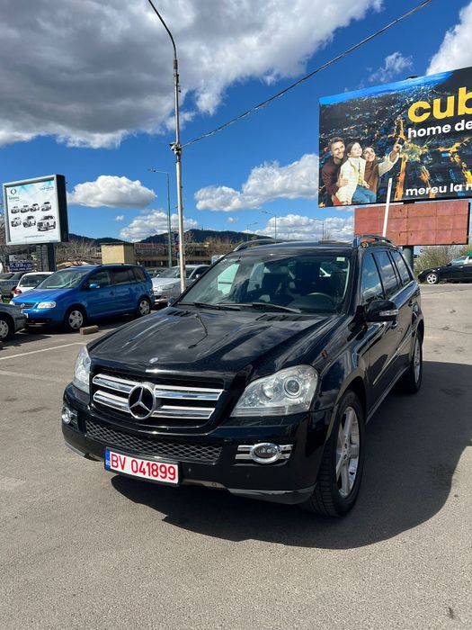 Transfer Aeroport  de la 1 Leu/km 8+1 si 5 locuri