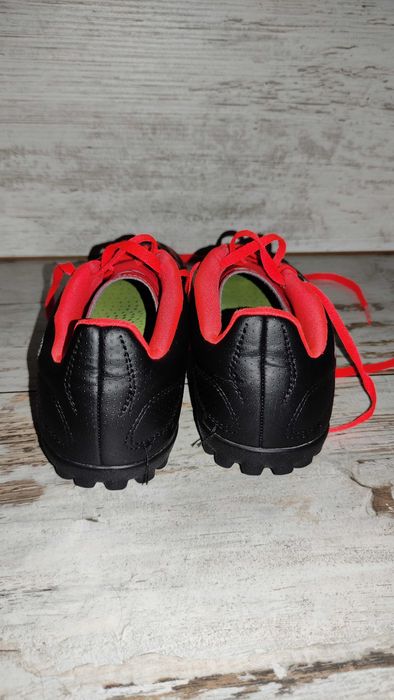 Футболни обувки 35 и 1/2