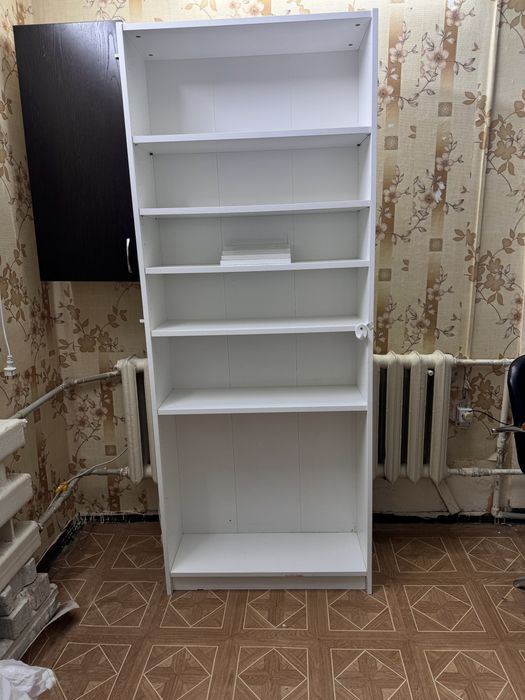 Полка стелаж в отличном состоянии