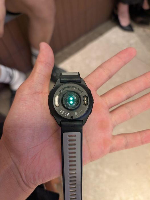 Garmin forerunner 965 в идеальном состоянии