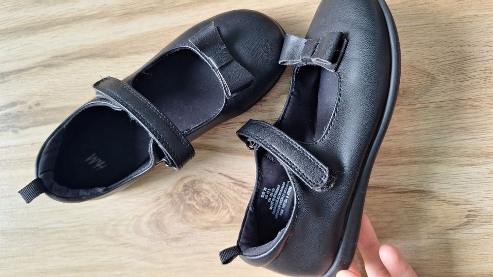 Vand pantofi școală H&M,marime 30