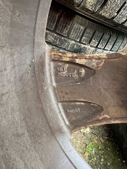 Джанти 17-ски с летни гуми 5х112