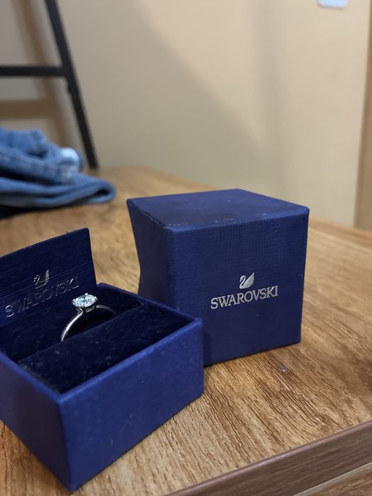 Swarovski пръстен