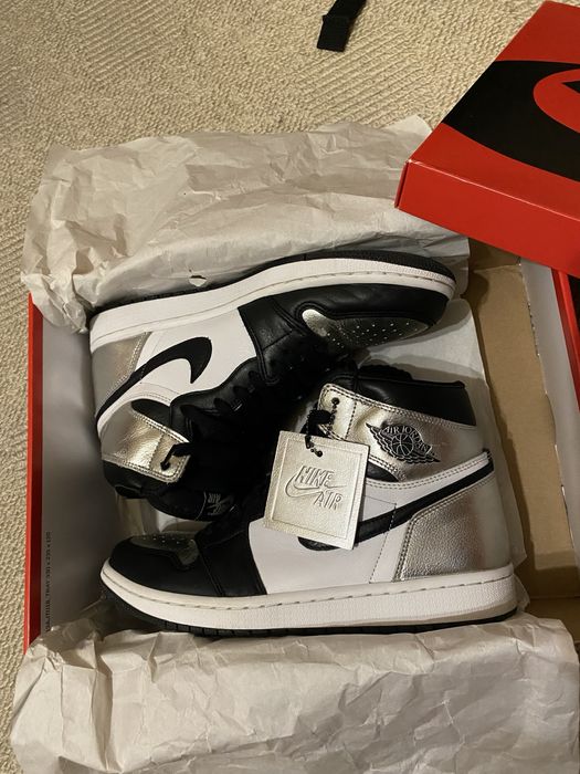 Jordan 1 high silver toe