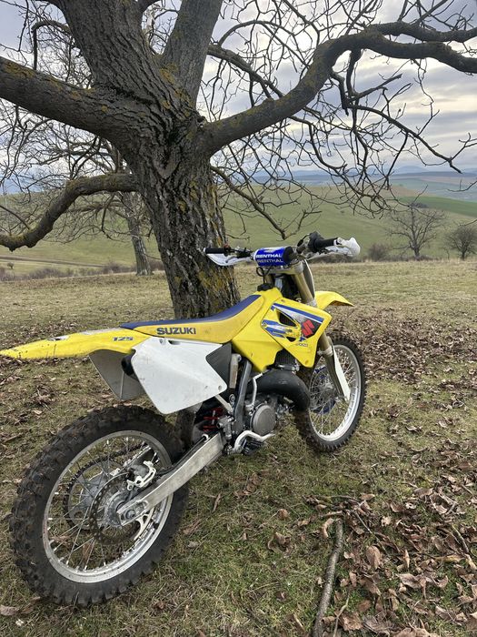 Suzuki rm 125