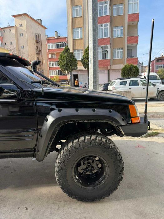 Уширители / Раздувки за калници Grand Cherokee ZJ (1992 – 1998)