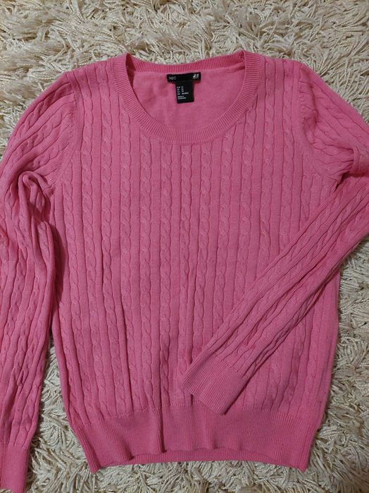 Дамски свежи пуловери