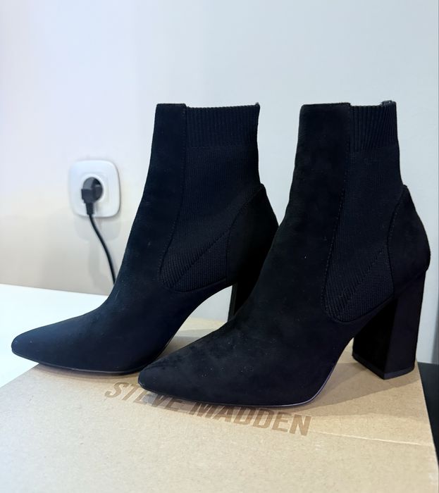 Велурени боти Steve Madden