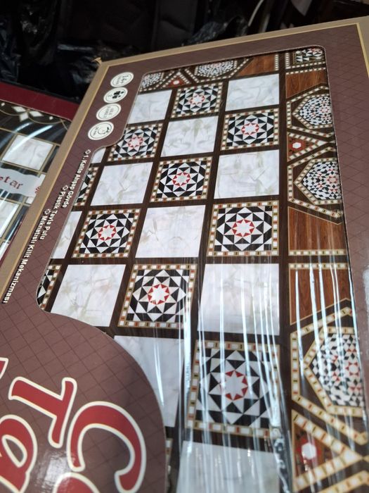 Joc table. Modele deosebite. Diverse modele. 50x50 cm. Noua!