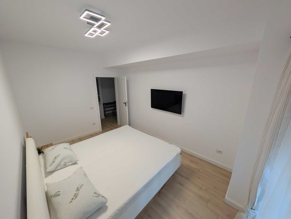 Apartament cu 3 camere , prima inchiriere
