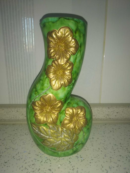 Срочно   Продам    вазу