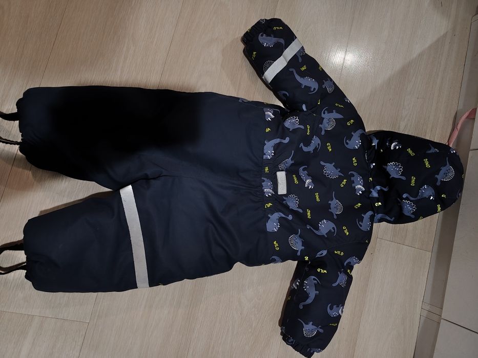 Продам комбинезон теплый