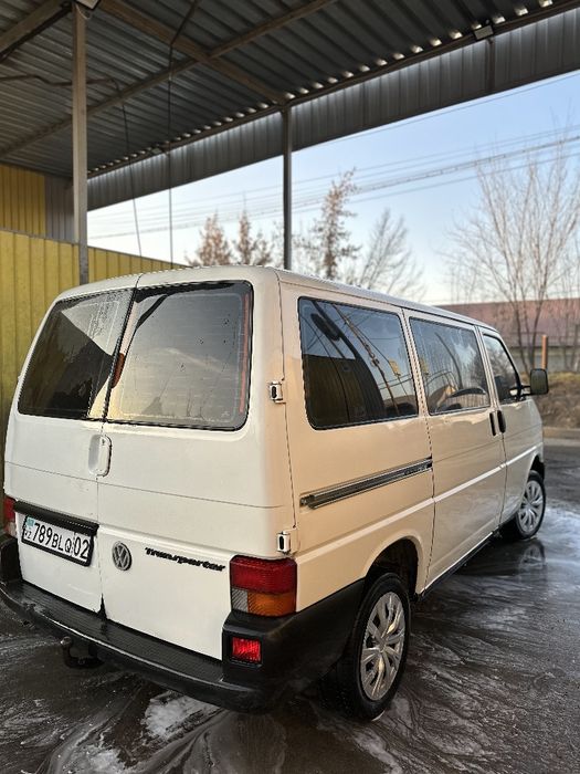 Продаётся Volkswagen Transporter