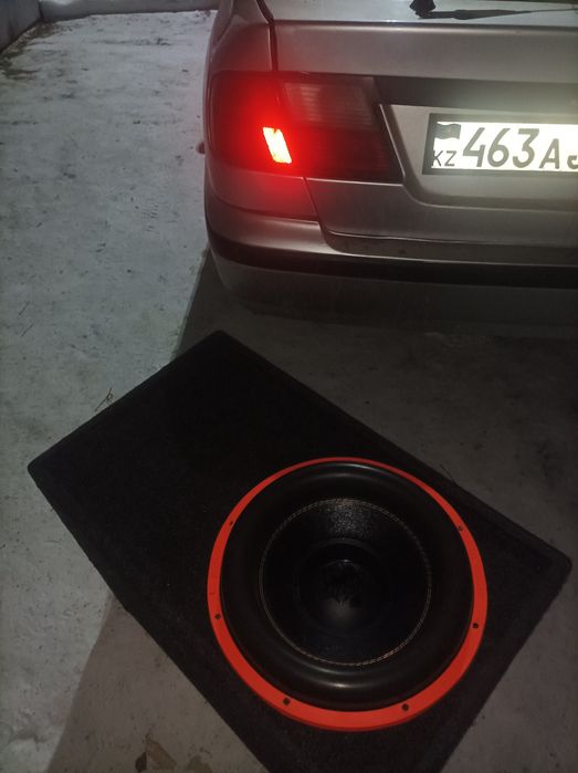 Продам сабвуфер.