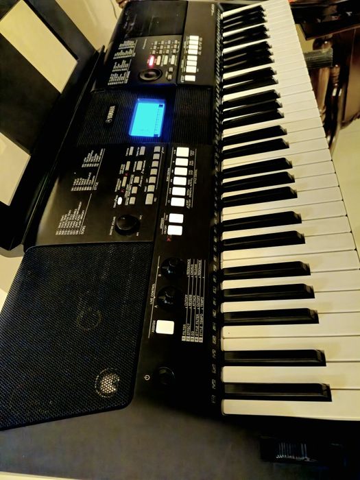 Orga Yamaha Psr e 423