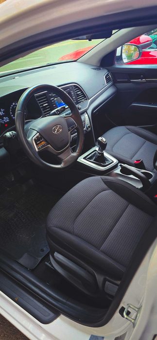 Hyundai Elantra 2016, 1.6 benzina aspirat, 128cp, euro 6, manual