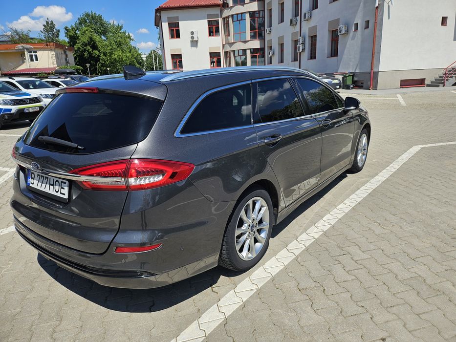 Ford mondeo hybrid