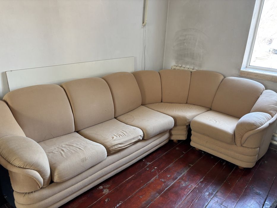 Продаю диван качественный