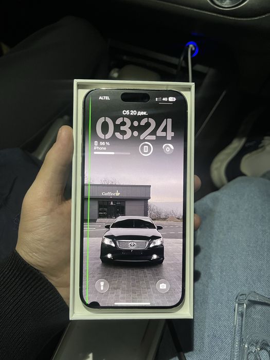 Продам или обмен Айфон 15 про мах