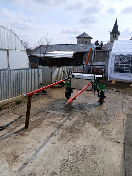 Sareta, trăsură de vânzare