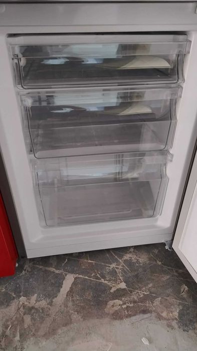 Koмбиниран Хладилник с фризер Bomann Инокс 143 см 175 л