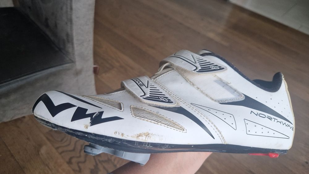 Papuci ciclism Northwave Jet Evo, mărimea 47 – gata de pedalat!
