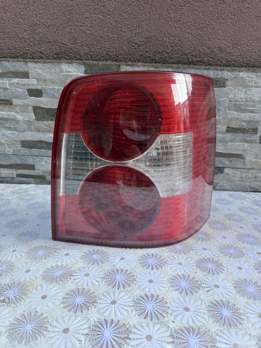 оригинален десен стоп за Passat комби B5,5