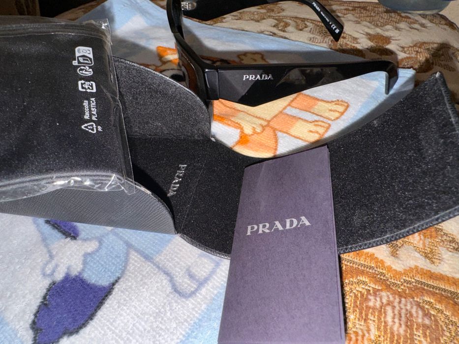 PRADA слънчеви очила