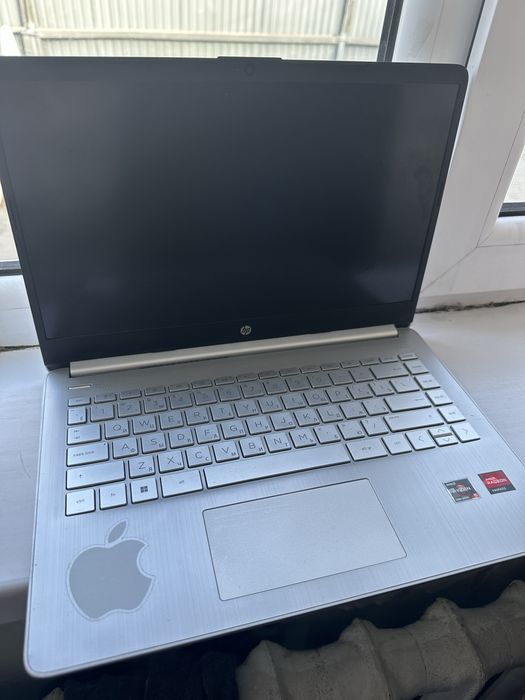 Ноутбук HP в хорошем состоянии