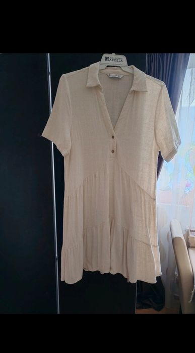 Rochie Stradivarius, M.