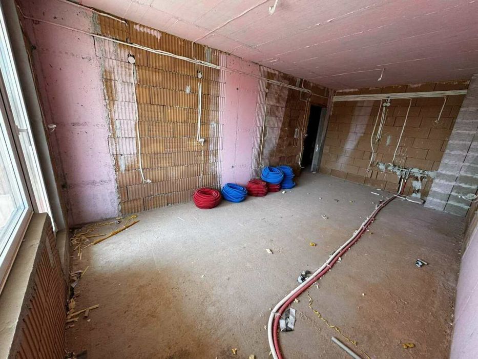 Тристаен апартамент в Красна поляна