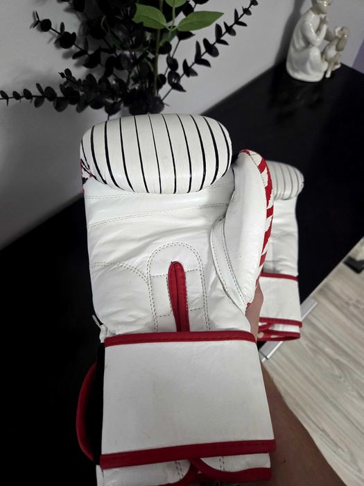 Боксови ръкавици SZ FIGHTERS 12oz Бели с червено