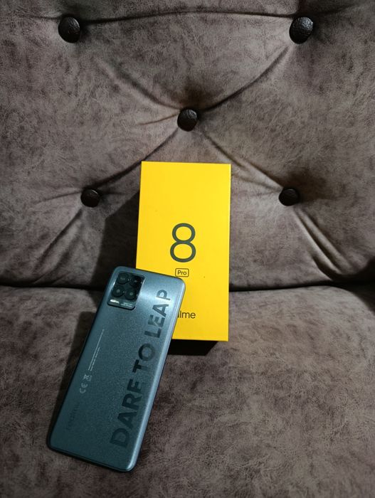 Продам телефон Realme 8 PRO