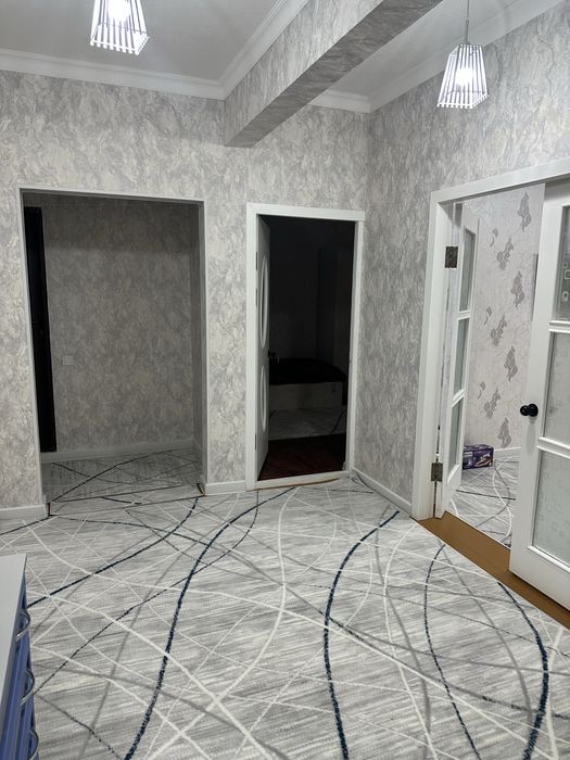 4- хоналик уй ижарага берилади, факат кизлар учун