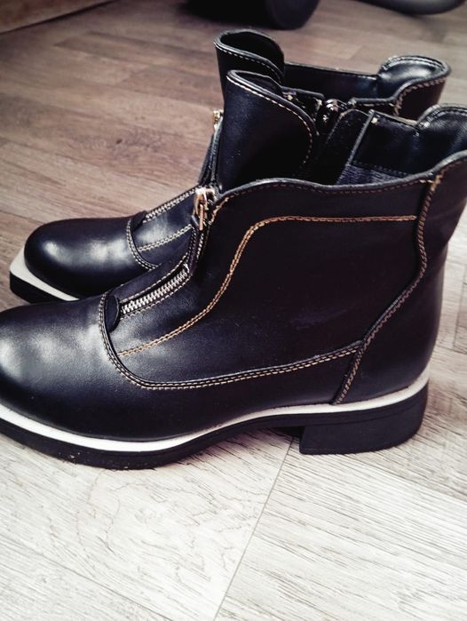 Продам обувь женский