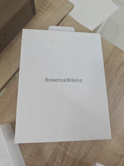 Продам наушник bower wilkins px7 s3