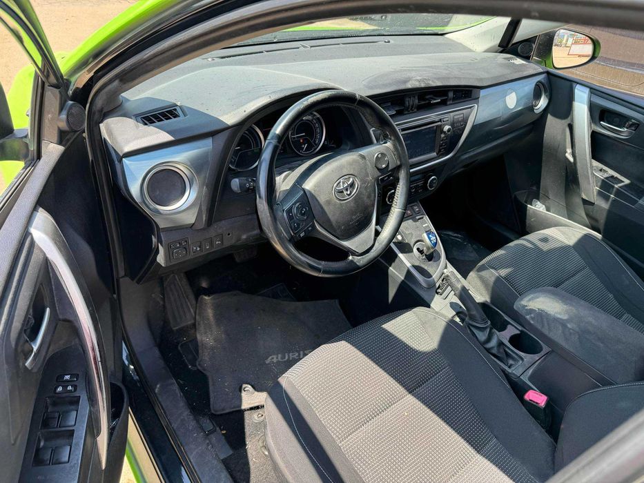 Тойота Аурис Хибрид